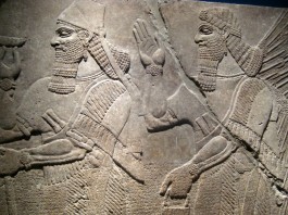 Ashur-nasir-pal-II relief in Brooklyn Museum. Image source: www.flickr.com/photos/wallyg/2440284976